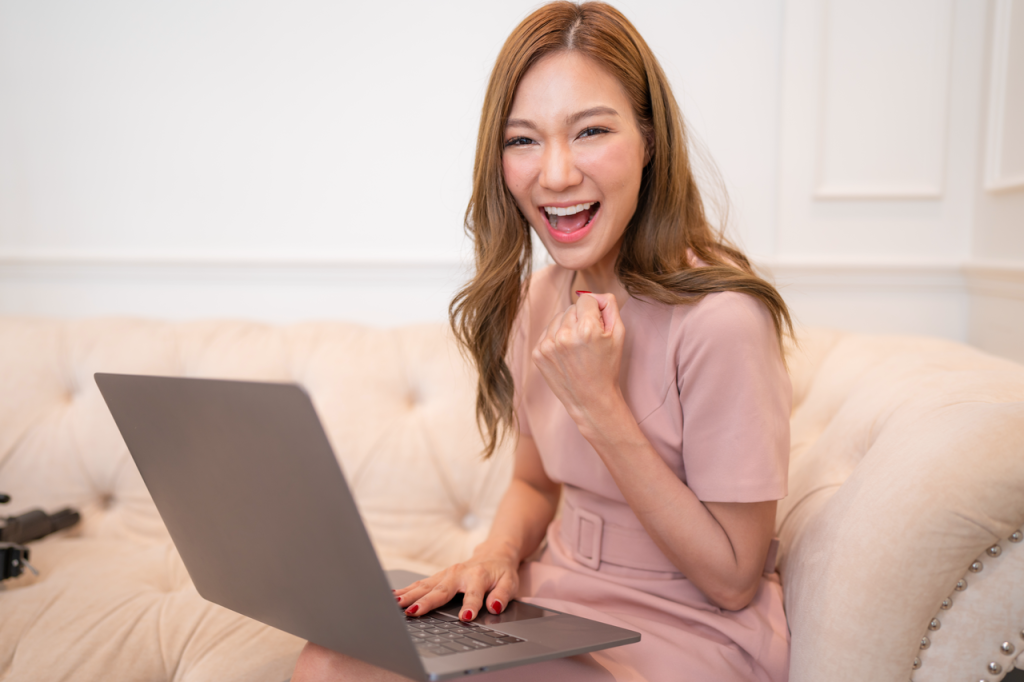 Seamless team collaboration using an all-in-one remote management suite