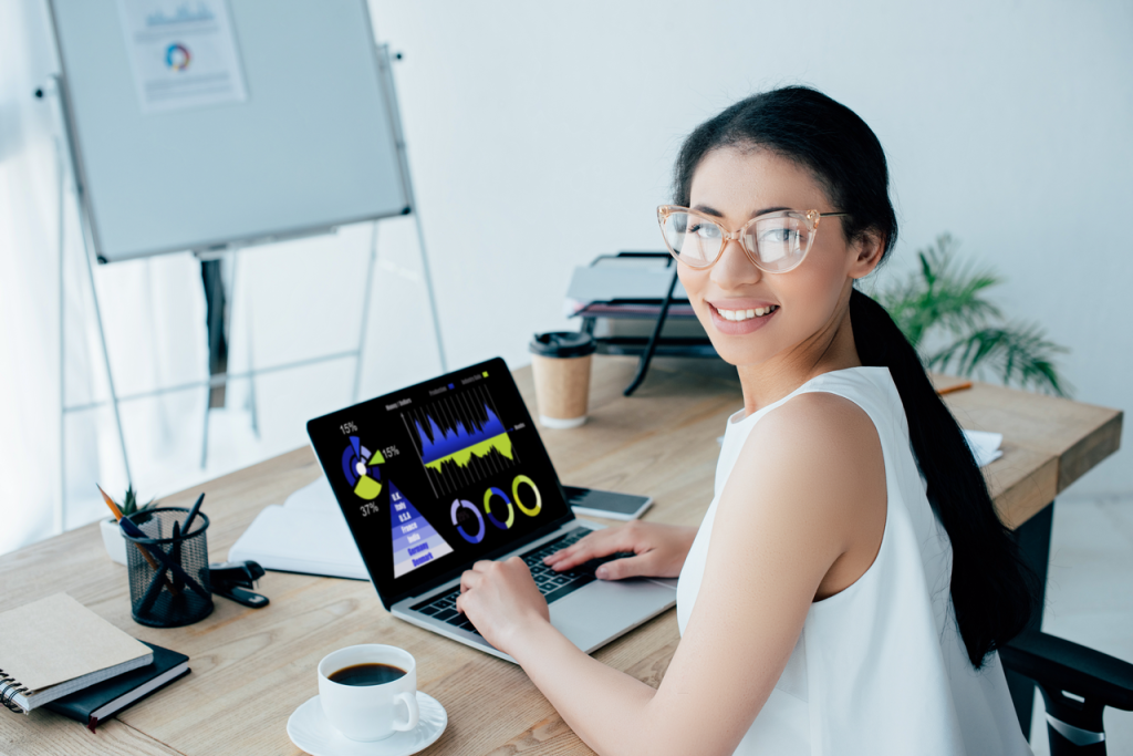 AI analyzing team workflows in real-time